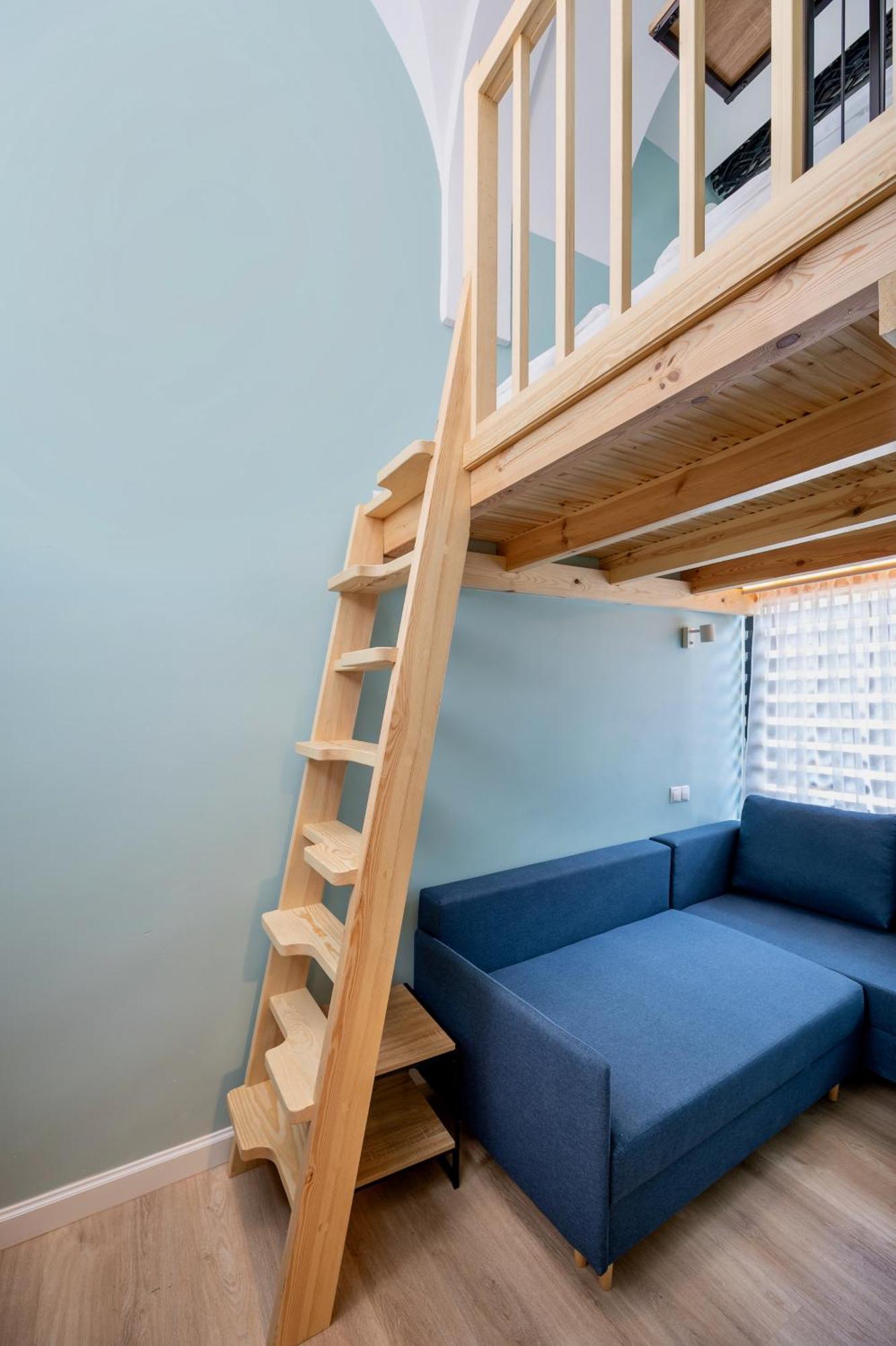 Jess Inn Hostel Rondo Charles De Gaulle Warsawa Bagian luar foto